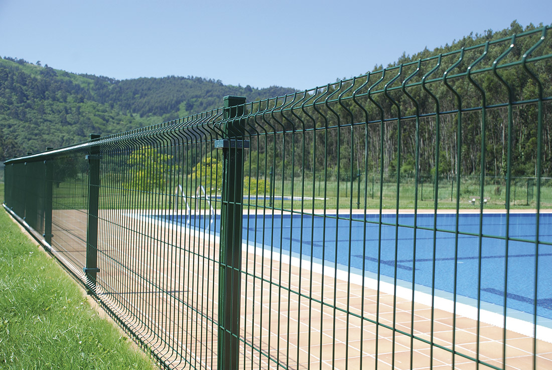 Verjas de seguridad en piscinas - Vallas Hércules